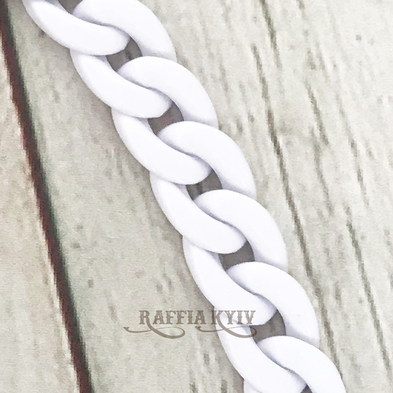 White frost acrylic chainlet, 21 mm