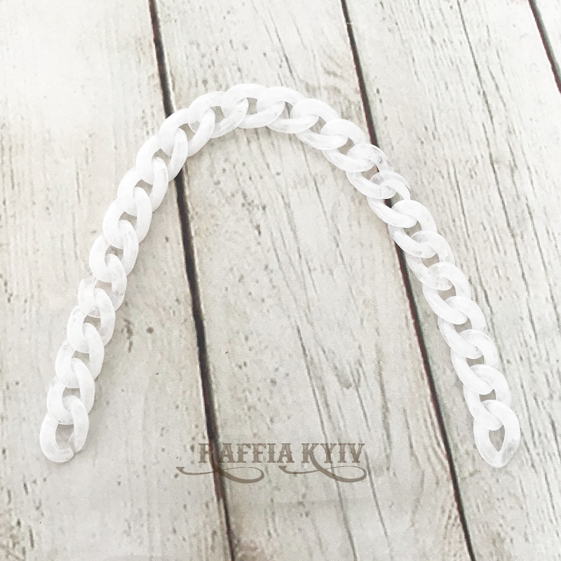 White translucent acrylic chainlet, 21 mm