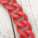 Red acrylic chainlet, 33 mm