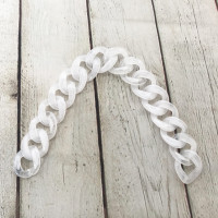 White translucent acrylic chainlet, 33 mm