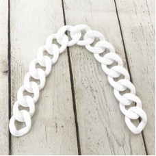 White acrylic chainlet, 33 mm