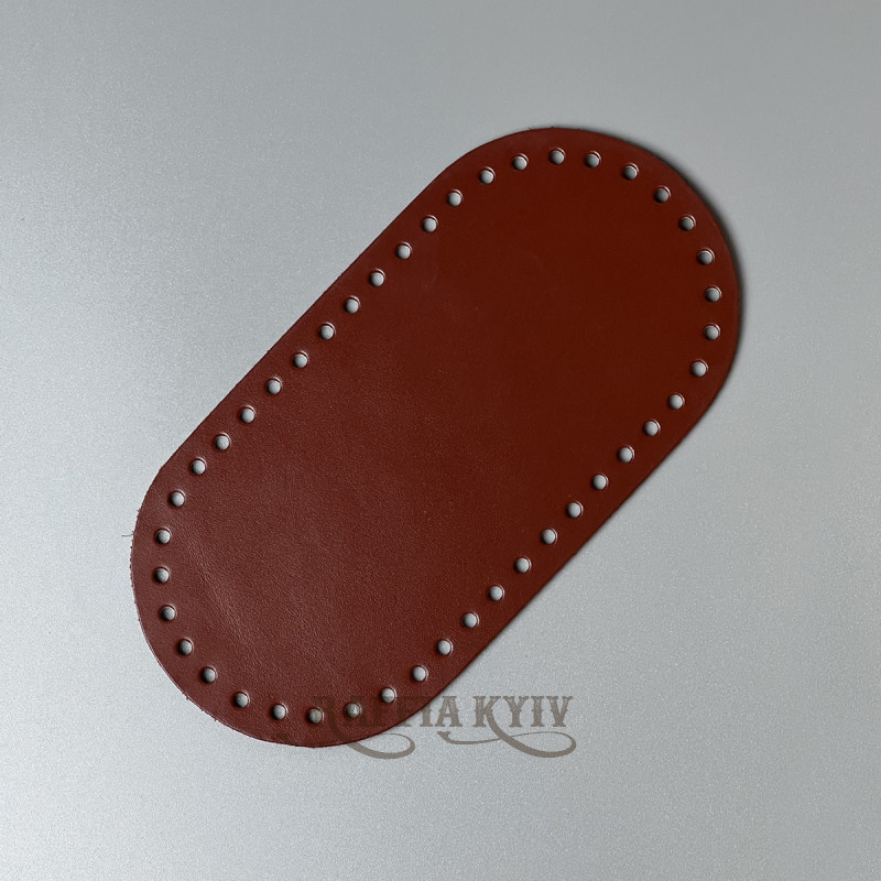 Cognac leather oval bottom, 20×10 cm