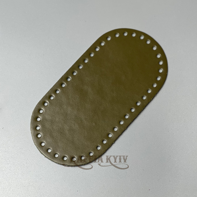 Olive leather oval bottom, 20×10 cm