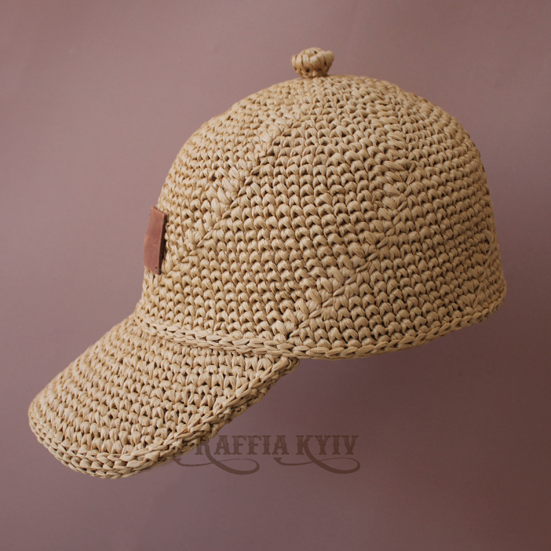 Master class on baseball cap from raffia