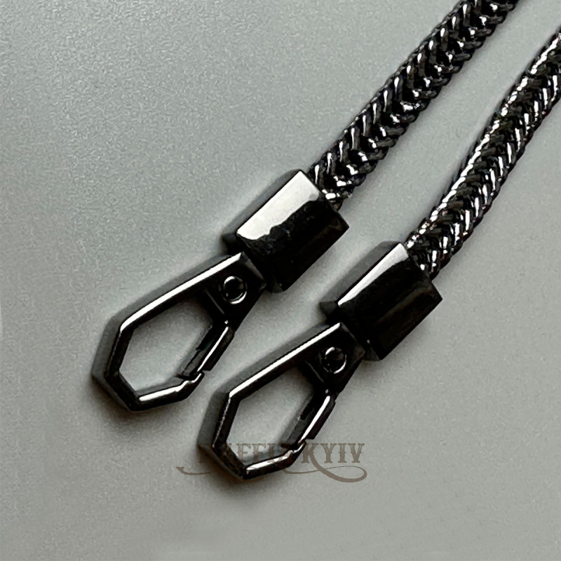 Flat steel chainlet with carabiners, dark nickel