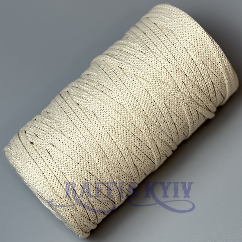 Light beige polyester cord, 5 mm