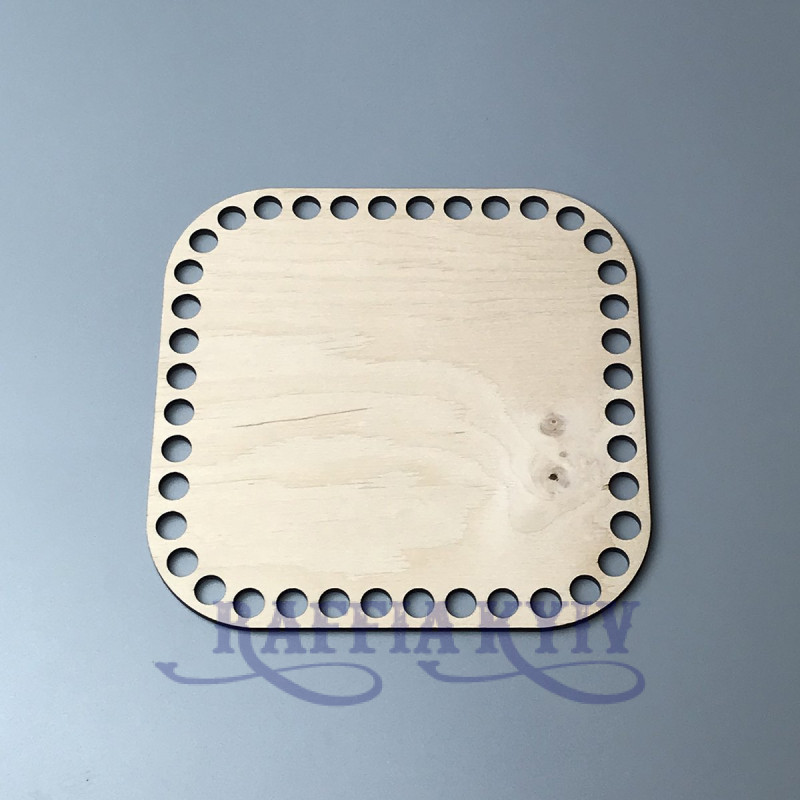 Square plywood bottoms of different sizes with rounded corners