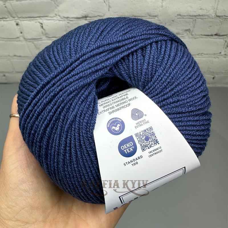 Lana Gatto Super Soft Yarn, Dark Jeans